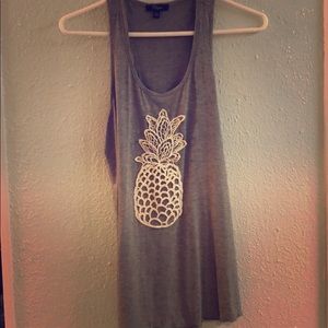Gray Pineapple Tank